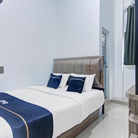 Oyo 90704 Nabila Residence Syariah ปาดัง ภายนอก รูปภาพ