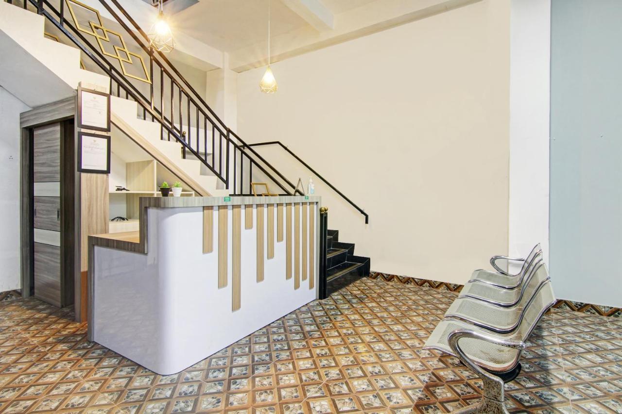 Oyo 90704 Nabila Residence Syariah ปาดัง ภายนอก รูปภาพ