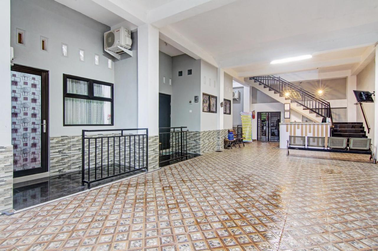 Oyo 90704 Nabila Residence Syariah ปาดัง ภายนอก รูปภาพ